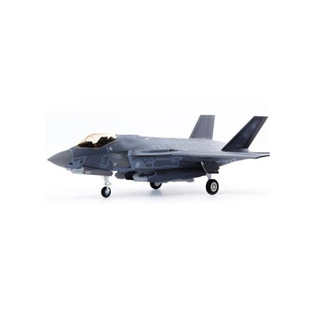 Academy 12561 - F-35 A